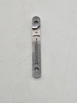 Juki 761 Пластина игольная B2402-761-000